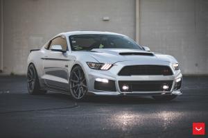 2019 Ford Mustang GT on Vossen Wheels (HF-3)